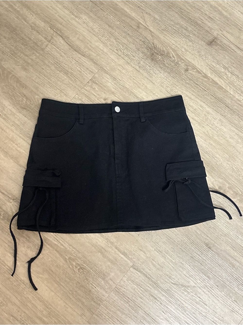 Women's Black Cargo Tie-Detail Mini Skirt